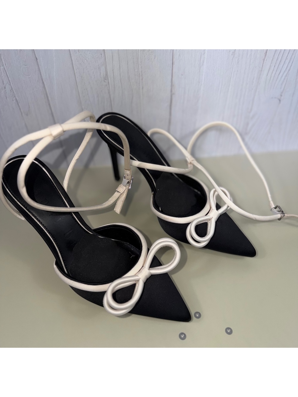 Gianni Bini Black White Bow Slingback Heels 10M